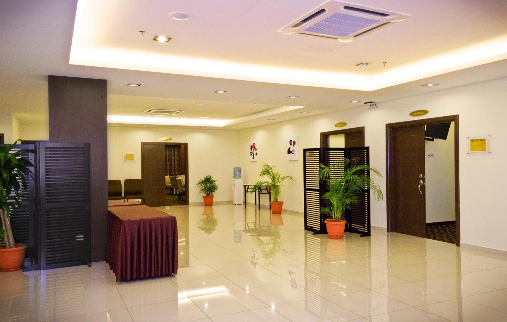 Marvelux Hotel Malacca Bagian luar foto