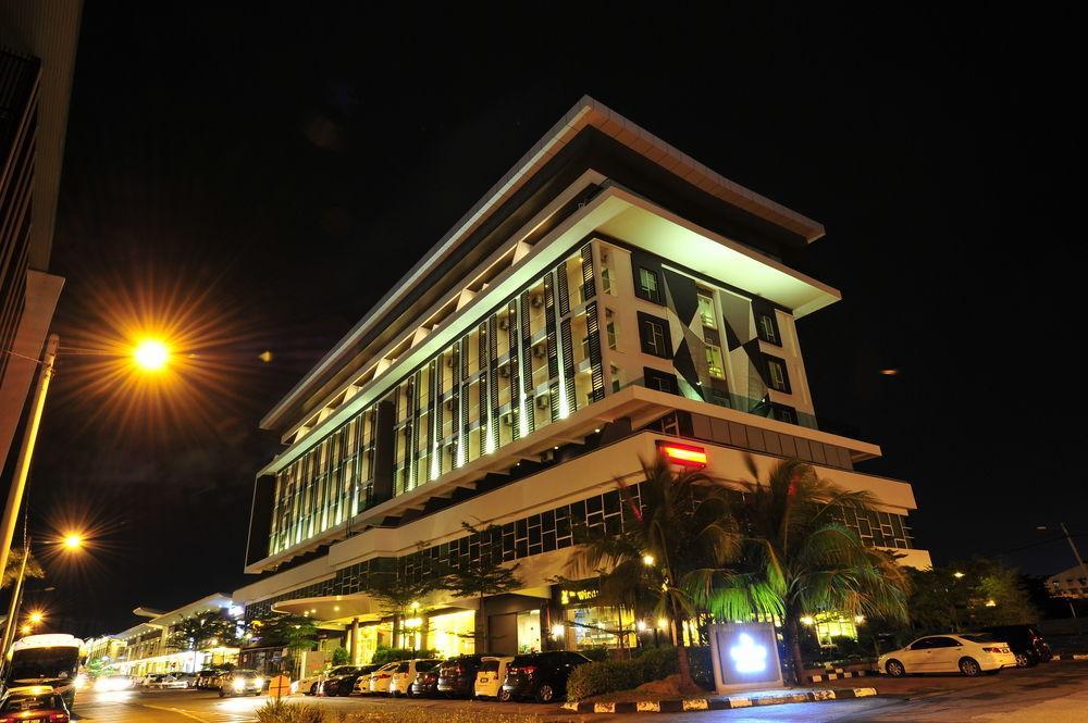 Marvelux Hotel Malacca Bagian luar foto